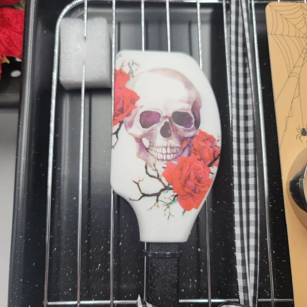 Baking Set 6 Pc Tray Cooling Rack Spatula Cookie Cutters Skull Pumpkin Ghost